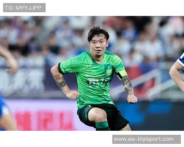 张稀哲远射威胁麦克阿瑟FC国安与对手上半场战成平局 张稀哲远射威胁麦克阿瑟FC国安与对手上半场战成平局