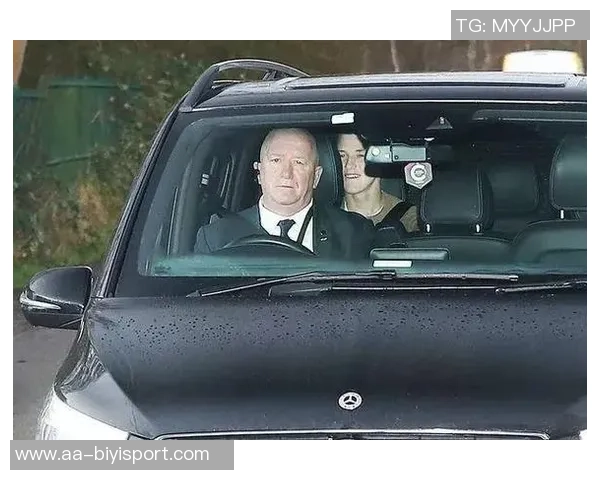 米兰球探高度评价卡雷查斯亨克冬窗报价高达4000万欧 米兰球探高度评价卡雷查斯亨克冬窗报价高达4000万欧